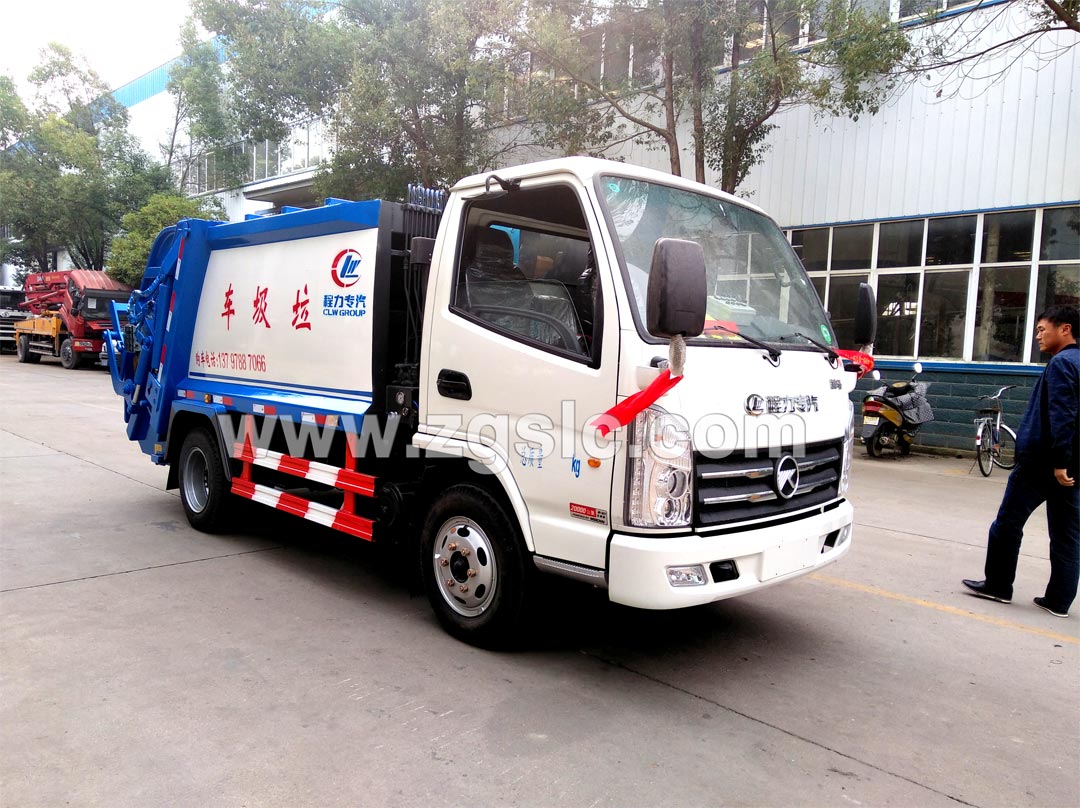 凱馬壓縮垃圾車_藍牌壓縮垃圾車能做多少方?