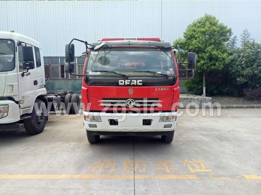 東風(fēng)大多利卡水罐消防車(國五)