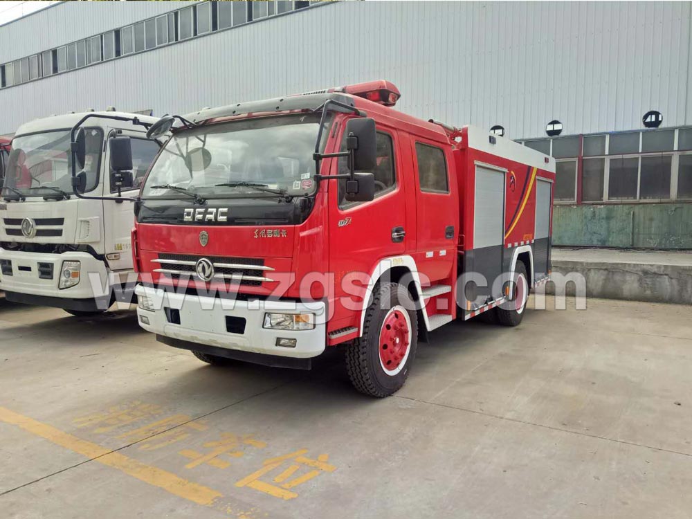東風(fēng)大多利卡水罐消防車(國五)
