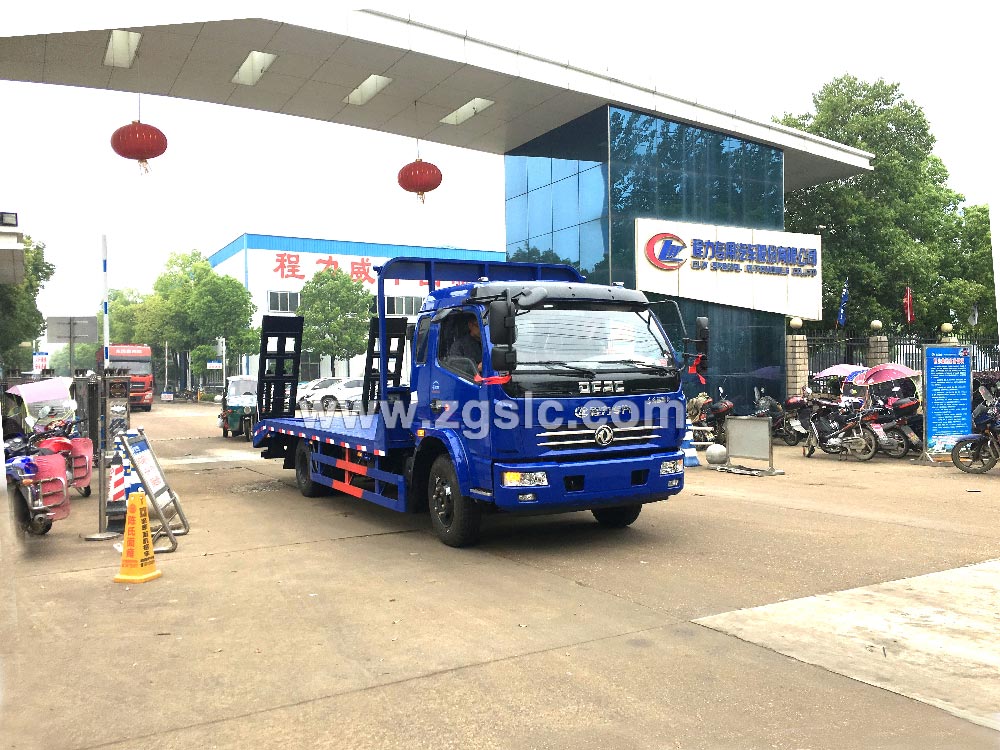 程力東風(fēng)多利卡黃牌挖機(jī)平板運(yùn)輸車(國五)