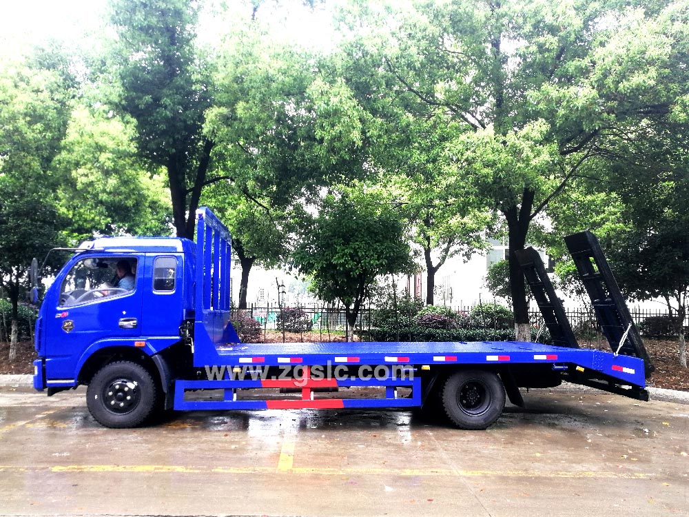 程力東風(fēng)多利卡黃牌挖機(jī)平板運(yùn)輸車(國五)