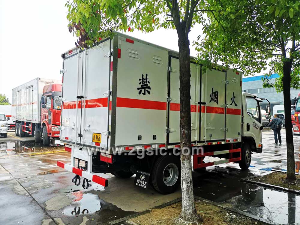 湖北程力解放虎威爆破器材運輸車(國五)