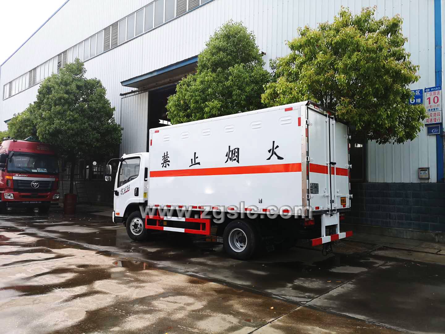 湖北程力解放虎威爆破器材運輸車(國五)