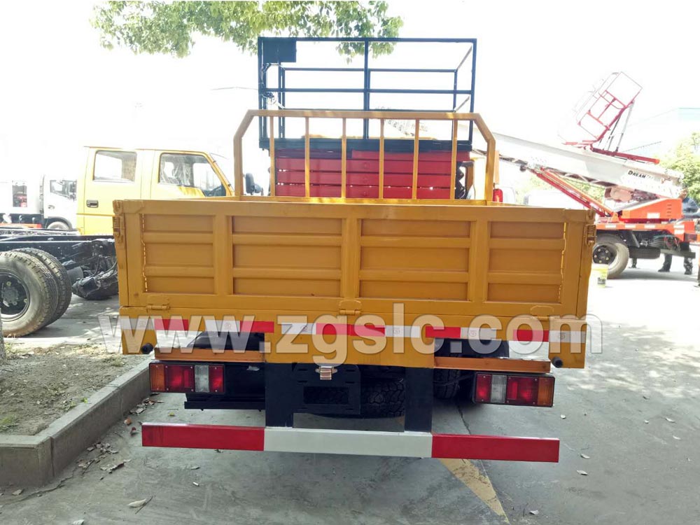 江鈴10米高空作業(yè)升降平臺車(國五)的質(zhì)量